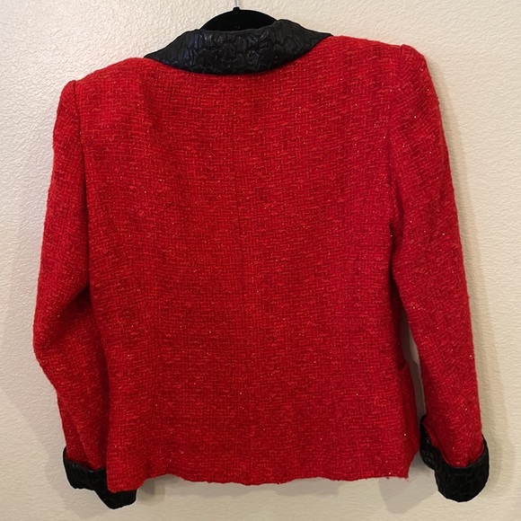 Vintage Terry Paris Red Boucle Tweed suit Jacket Sz 6 - Picture 3 of 4